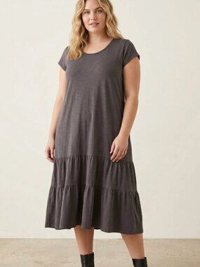 Jack + Avery ruffle hem midi T-shirt dress Gray/Taupe